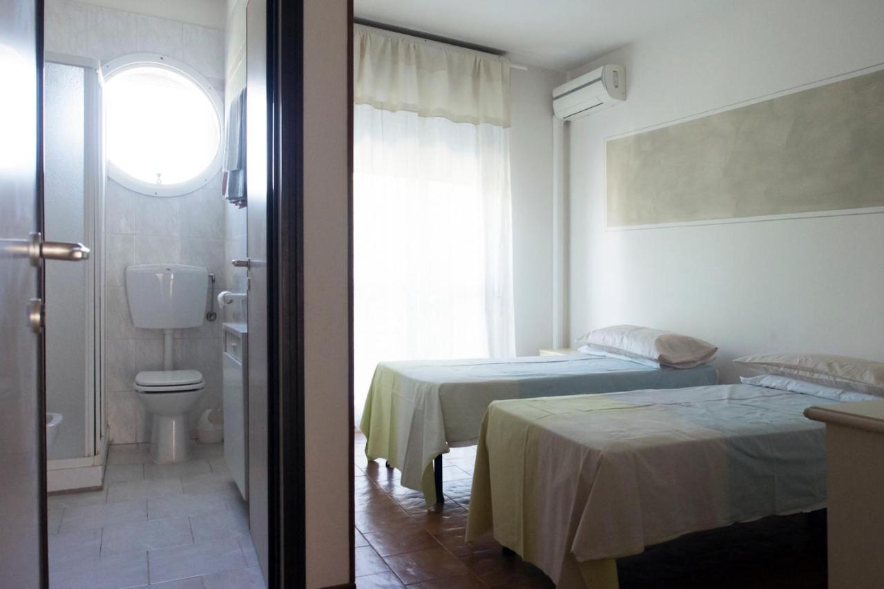 Hotel La Vela Castelnuovo Rangone Eksteriør bilde