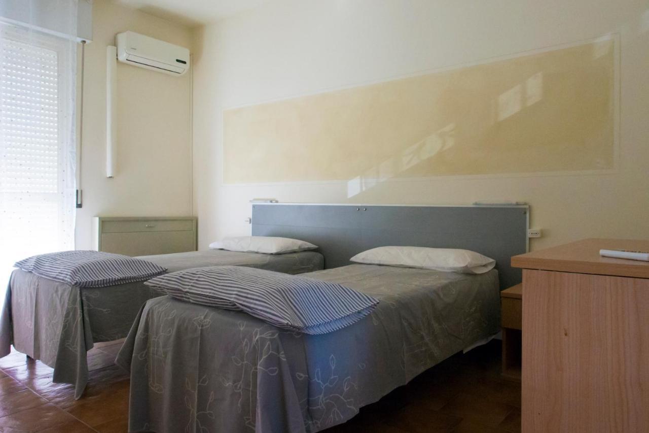 Hotel La Vela Castelnuovo Rangone Eksteriør bilde