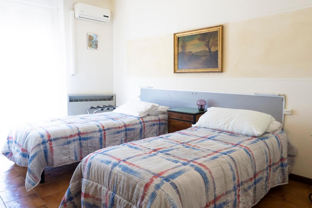 Hotel La Vela Castelnuovo Rangone Eksteriør bilde